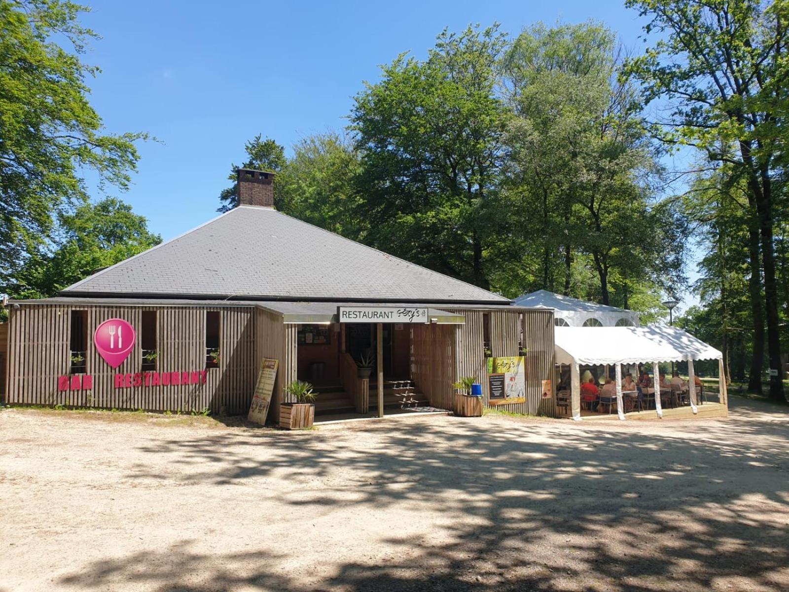 L'Etape En Foret Saint-Sever-Calvados Exterior foto